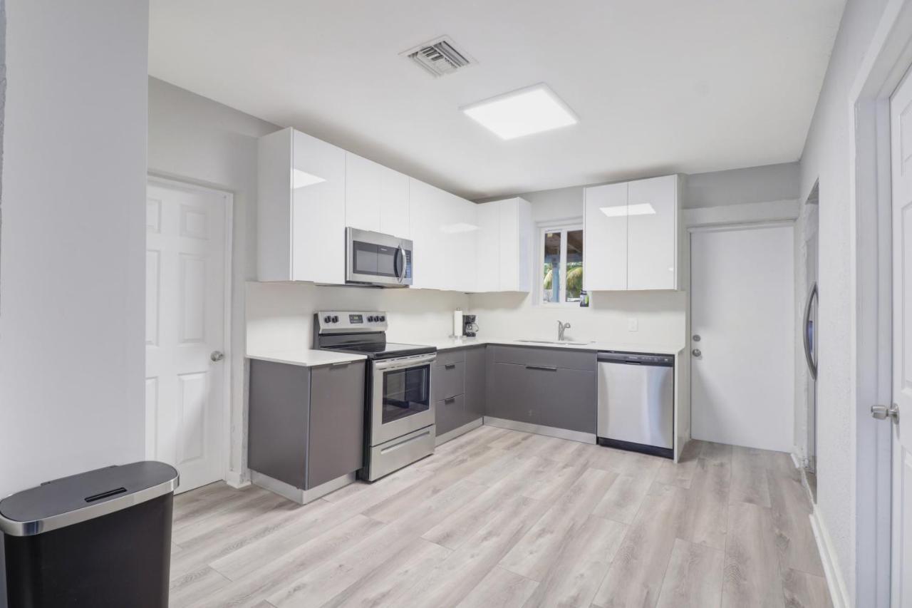 Spacious And Luxurious Home Centrally Located Between Miami And Ft. Lauderdale Мирамар Экстерьер фото